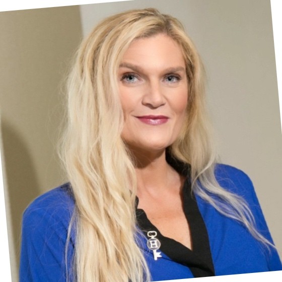 Jessica Dodge, Director of Employee Development at Harbor Group Management headshot