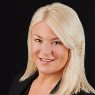 carroll vanhook-weaver, director of leasing and marketing at akara living headshot