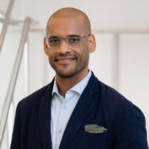 Noel Carson, Vice President of Marketing and Creative Director for Bozzuto headshot