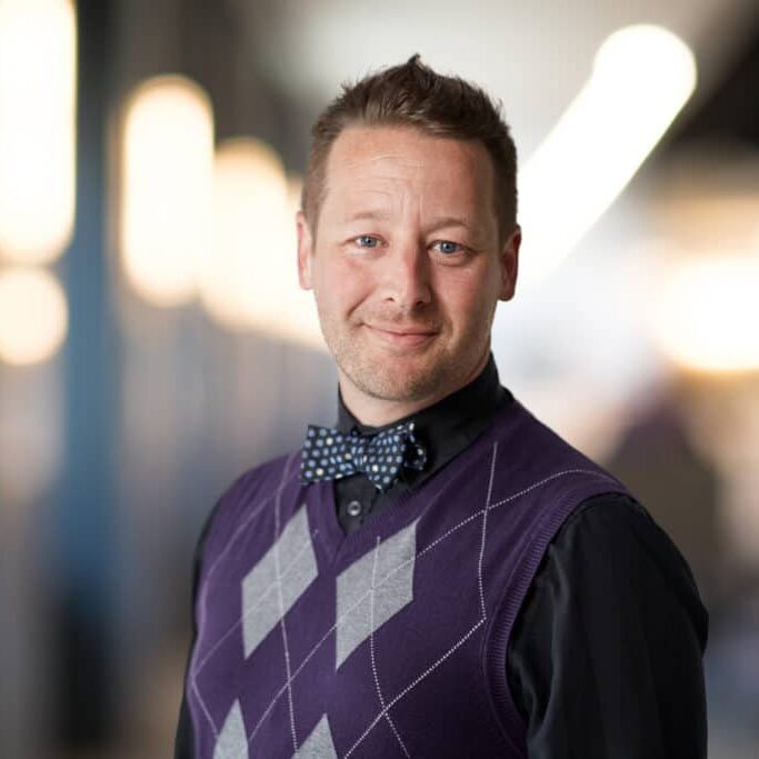 walter songer headshot